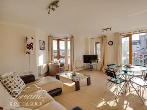 Harbourside Apartment