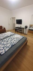 Sweet 2BR Shared Apt next to Enkplatz U3
