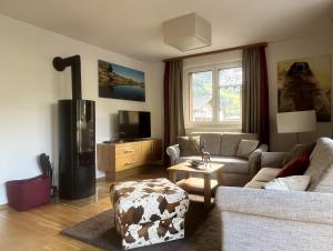 AlpinPark Chalet mit Swimmingpool, Sonnenloggia und Kamin - Großglockner Resort Matrei