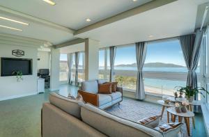 B300 - Casa Beira Mar com piscina Privativa