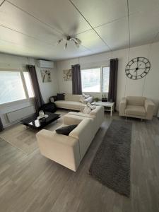 WhiteHouse, peaceful togetherness