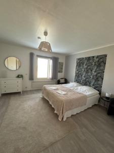 WhiteHouse, peaceful togetherness