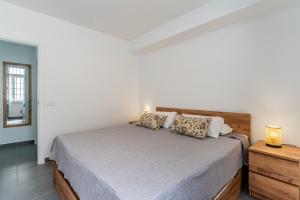 Renovated apartment with sunny terrace and ocean views in Malibu Park Tenerife