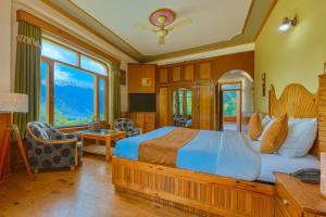 Shree Ram Cottage, Manali - 1,2,3 Bedroom Luxury Cottages Available