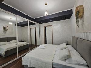 Doris Vollga Apartment by Bohem Rentals