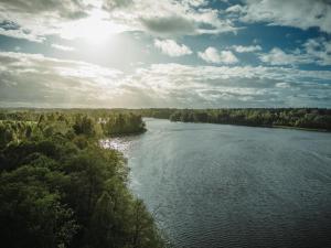 Rātes Krasti - PĒRLE- holiday house with sauna and lakeview