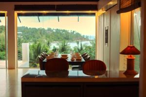 VILLA Coconut Sala - Salad Beach, sunsets, seaviews, palm trees