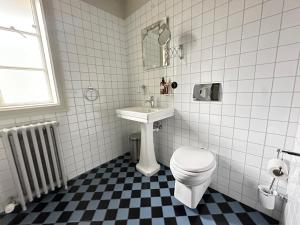 Gamla Apótekið - The Old Pharmacy - Birta Rentals