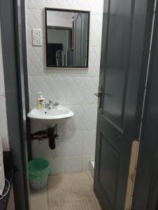 Neat 2 bedroom Solar and Wi-Fi in Salama Park