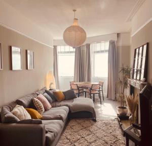 Stunning seafront apartment