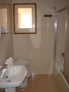 One-Bedroom Apartment (4 Adults) room in Apartaments L'Orri