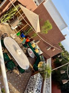 "LE 21", EXCLUSIVE LUXURY DUPLEX 400m FROM JEMAA EL FNA PLACE -HAMMAM-JACUZZI-KOUTOUBIA VIEW-ROOF TERRACE -SPEED WIFI