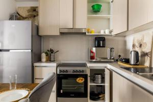 Waterfront Yas 1BR near F1 & Ticket Savings