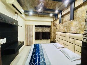 Vrindavan apartment near Prem mandir & Premanand maharaj marg