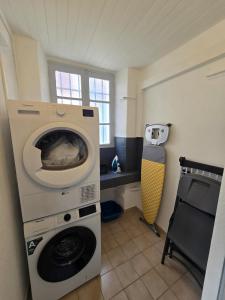 Lécrin des Halles 81 m2 Alès center 8 Beds