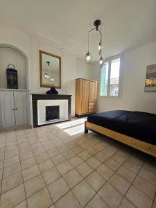 Lécrin des Halles 81 m2 Alès center 8 Beds