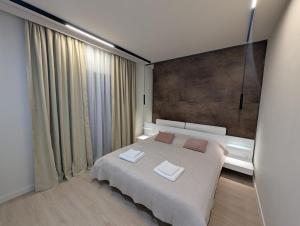 Zenith DM 4 Otopeni and Therme Self Check-in and Free Parking