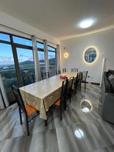 Grande Maison Familiale Vue Mer et Montagne