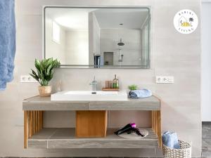 Suite Amorosa by Babiniliving