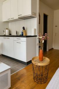 Central & Tranquil by Cathedral