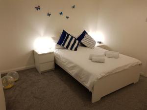 Small bedroom for 3 people