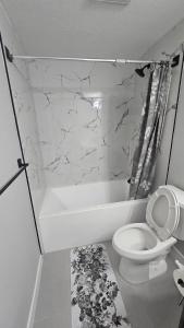 Royaldee Cozy Home 2beds & 2baths