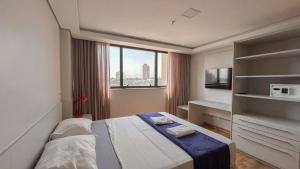 Flat Aconchegante no Centro, com Sofá e Geladeira