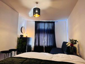 Brighton Seaside Home