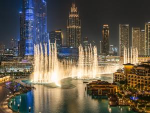 Panoramic Burj 5br Condo with Full Led & Fountain View