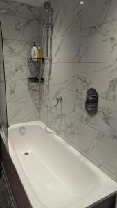 Room in Swanscombe, Kent