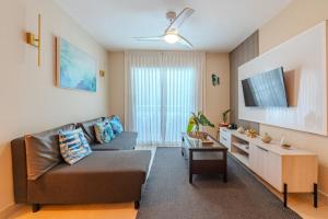 Oasis cerca del mar #1