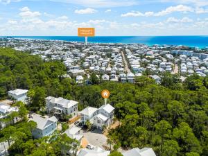 30A Beach House - Mias Beach House at Treetop by Panhandle Getaways
