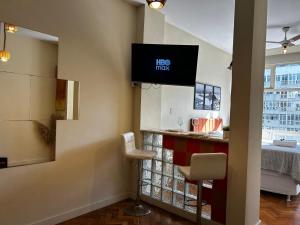 Apartamento em Copacabana com vista lateral do Mar