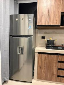 Suite Moderna y atrevida, Encadenados