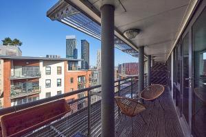 Luxury 2-Bed Penthouse In Deansgate I Free Parking