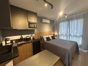 Uni Home 405 - COM ESTACIONAMENTO GRATUITO - Studio moderno e novo perto do MAC - Boa Viagem