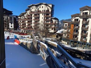Appartement Skis aux Pieds 2 Pièces avec Wifi - La Tania - FR-1-513-100