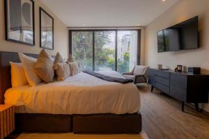 Capitalia Exclusive Polanco Balcony Green View