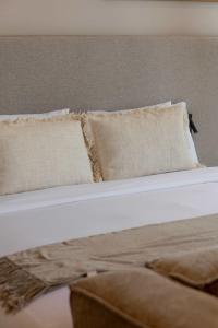 311 Std B Capitalia Design Studio steps from Juarez and Centro