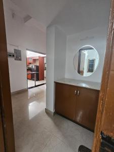 Spacious 3BHK Home , Sleeps 8 ,AC, Wi-Fi & Parking