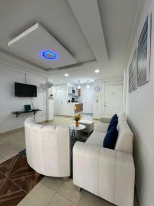 Apartamento Amplio, Central, a pocos metros de la playa, Barrio El laguito