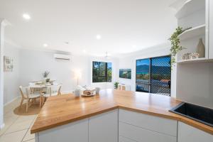 Drift Tide On Airlie