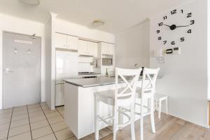 River View Apt with Pool, Carpark & Gym