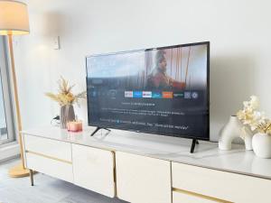 Warm and cozy 2BR home in Strathfield with parking