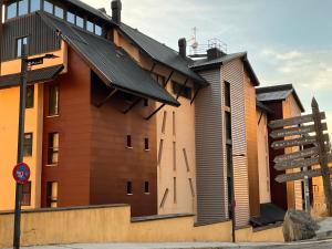 Puesta de sol y nieve