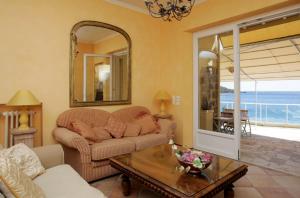 Villa Lou Cade, vue imprenable et plage privée, Théoule-sur-mer