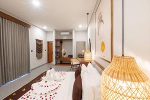 Karaya Villas Umalas - Free In-Villa Culture Immersion Programs