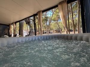 TJ Escape - Mobile Home