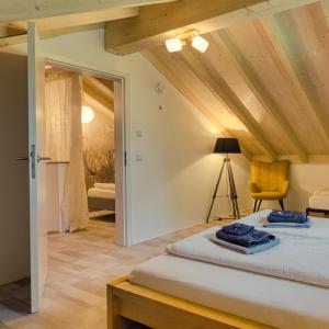 Wäller Haus - Modern villa with fireplace & large natural garden