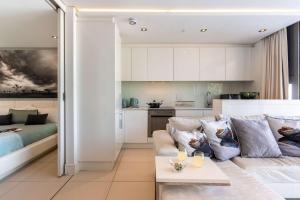 901 Mirage De Waterkant - Modern Apt Views & Pool